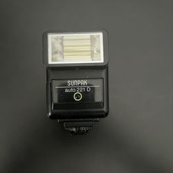 Sunpak Auto 221D Camera Flash Unit