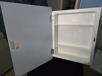 Bath medicine cabinet