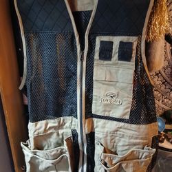 2 Hunting Vests 