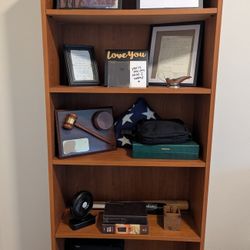 📚 Bookshelf – $10