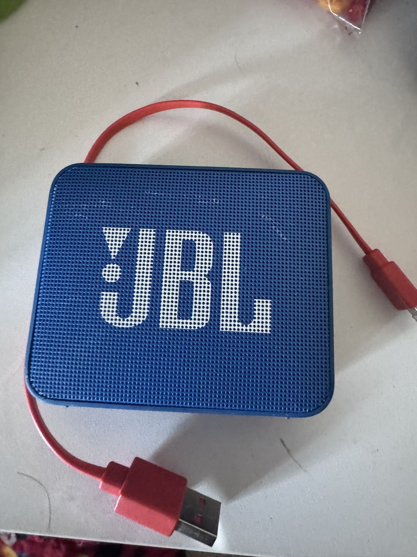 JBL GO2