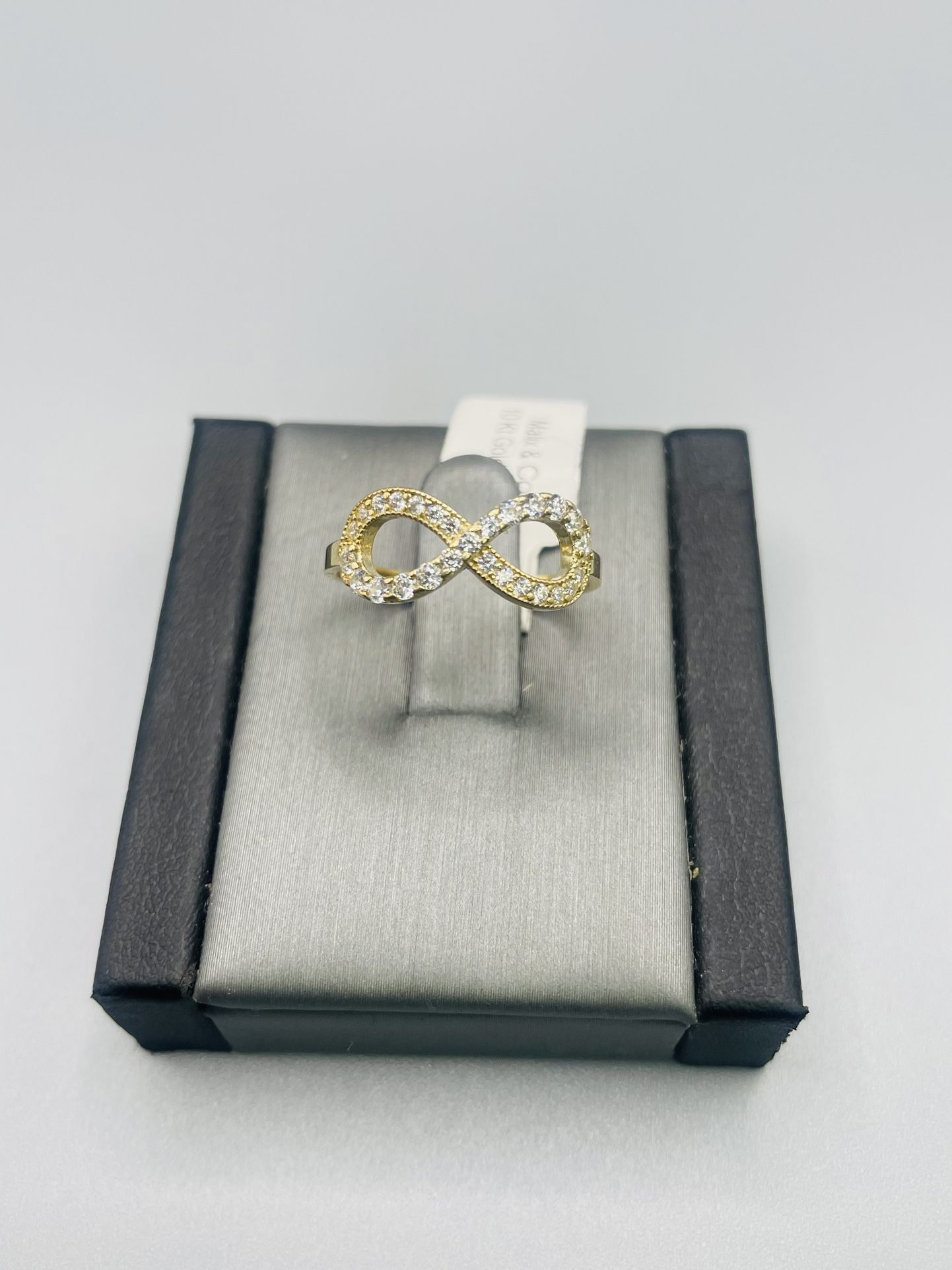 10 Kt Gold Cz Ring