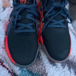 Donovan Mitchell adidas dunk champion basketball shoes
