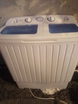 PORTABLE WASHER/DRYER! WORKS ANYWHERE!! AWESOME!!!