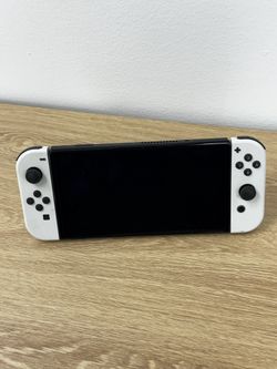 Nintendo Switch - OLED Model (White Joy-Con) Fair