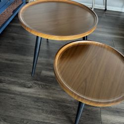 2-Piece Round Nesting Coffee Tables Set, Walnut Circle Coffee Side Tables