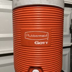 rubbermaid gallon