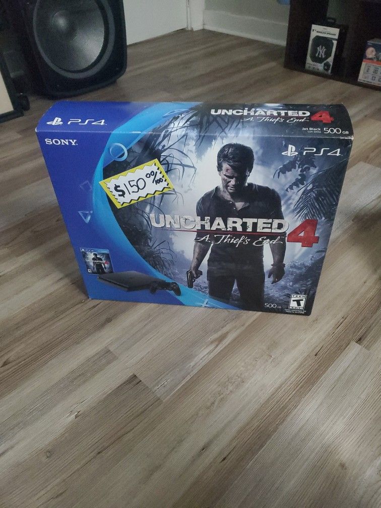 PLAYSTATION 4 UNCHARTED BUNDLE