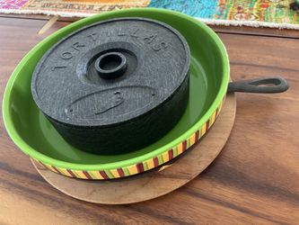 Crate and Barrel fajita serving set