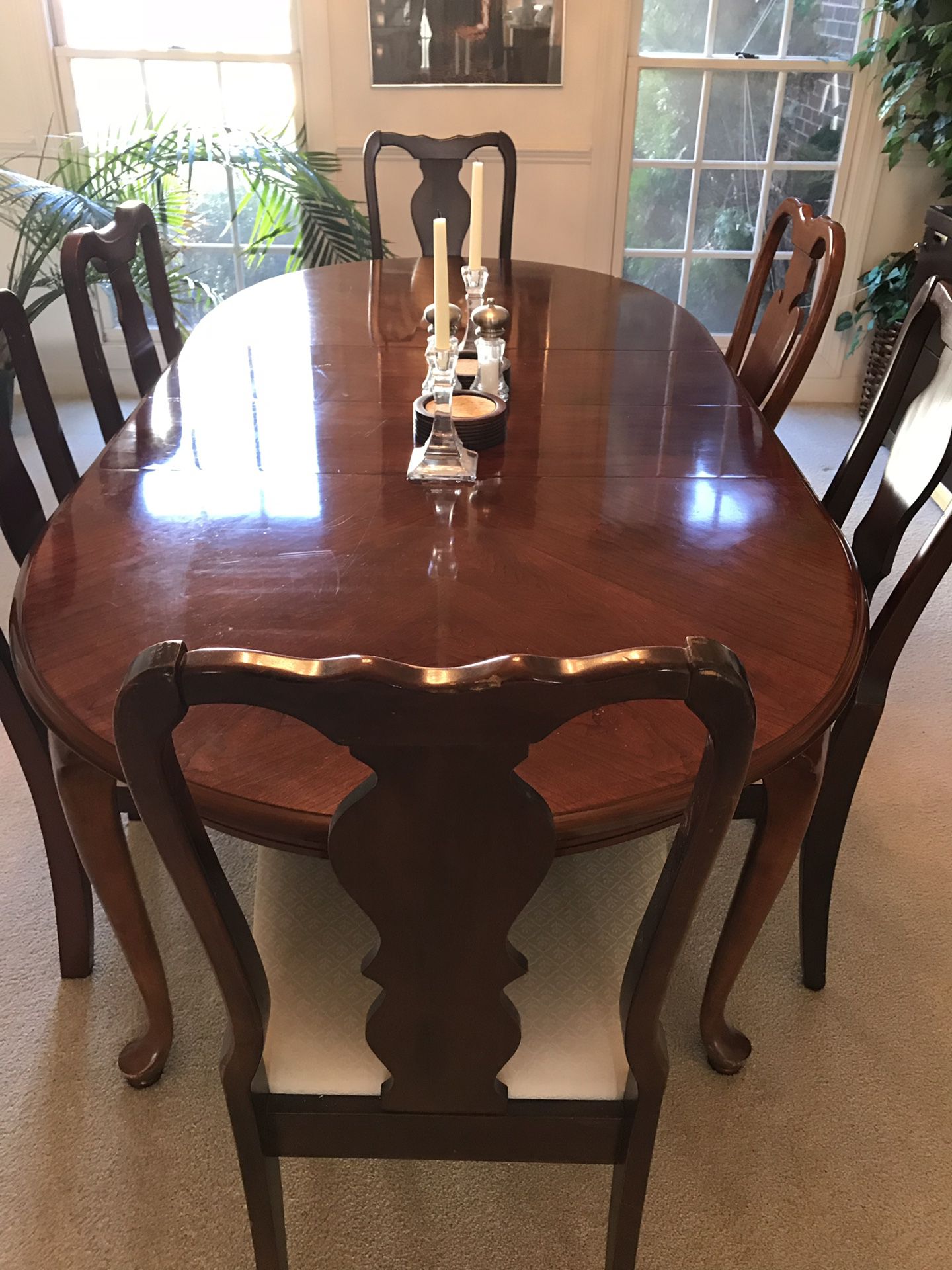 Queen Anne Dining Room Table Set w/ 6 Chairs
