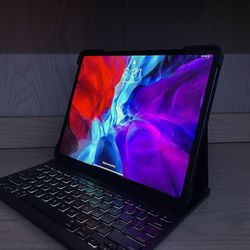 IPad pro 12.9 gen logitech keyboard case