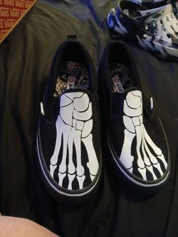Airwalk slip ons