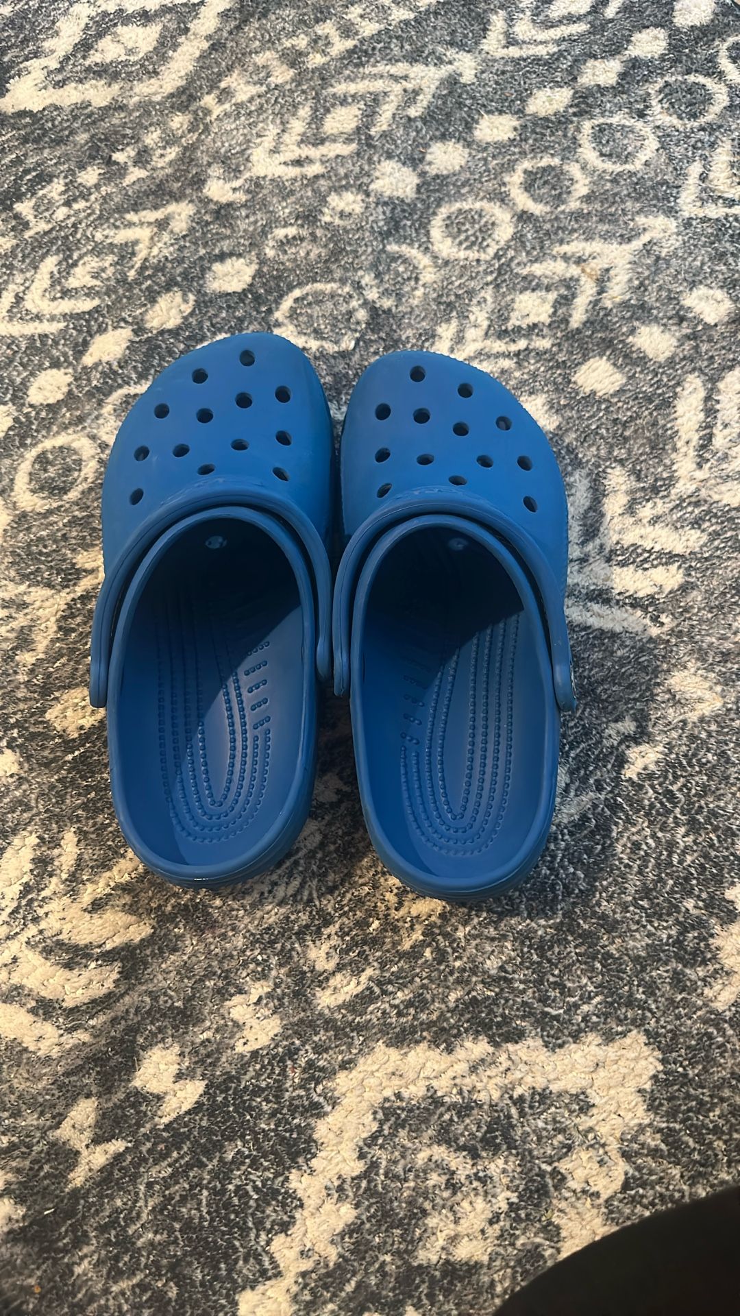 Youth 6 Cobalt Blue Crocs