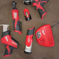 Milwaukee M12 tool set