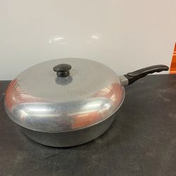 Crest Hand Cast Aluminum 11” Skillet/Fryer Pan W/ Basting Lid By Aluminum Craft