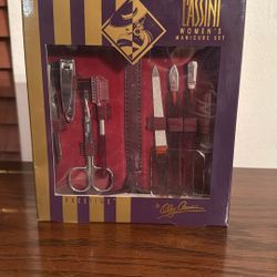 Women’s Manicure Set