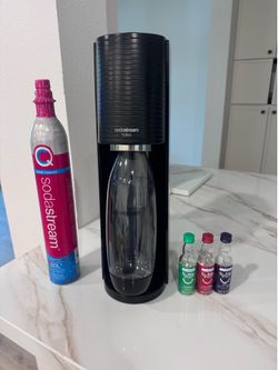 Soda stream comes with 2 CO2 tanks