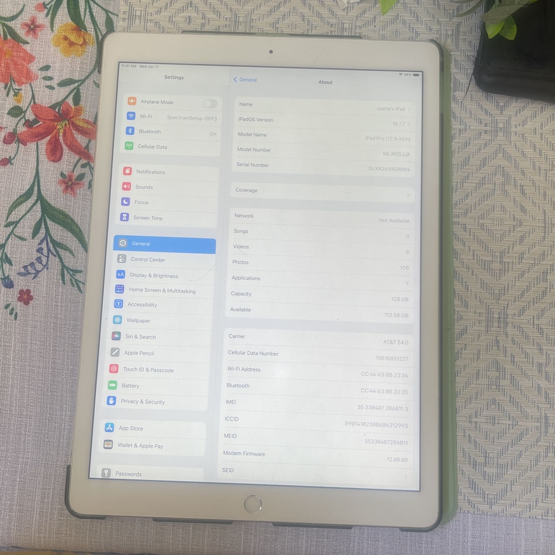 iPad Pro 1st Generation With Cellular 128 Gig