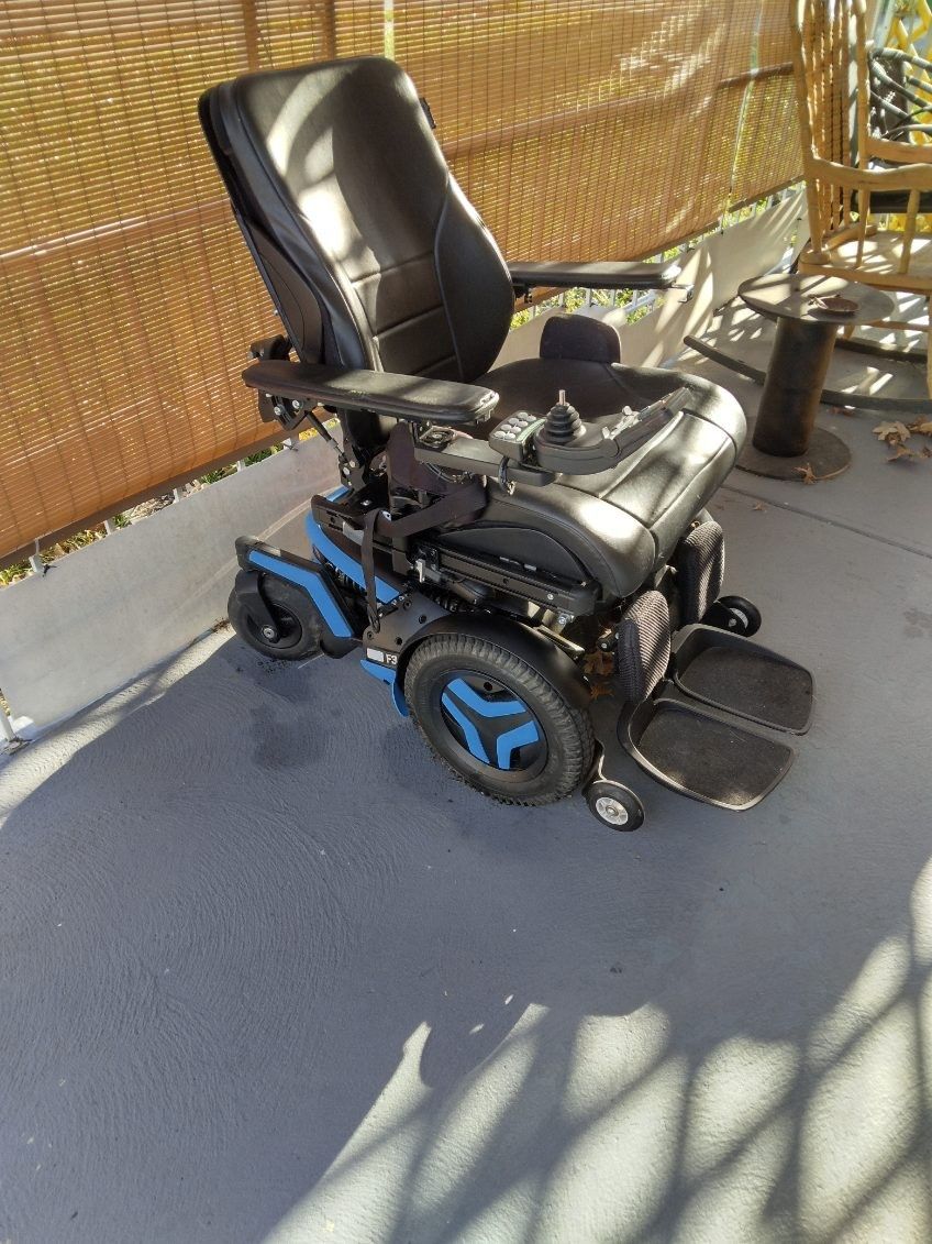 Electric wheel chair in whitehall