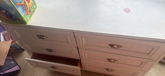 Free Dresser and side table