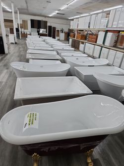 Bathtub, freestanding