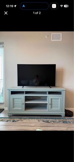 Rooms To Go Hilton Head Mint 66” TV Console / Entertainment Center