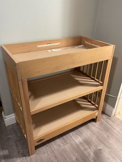 Graco Teddi Changing Table - driftwood
