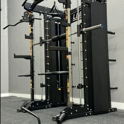 BRAND NEW SQUAT RACK 5 IN 1 SMITH MACHINE NEW IN BOXES - FREE DELIVERY 