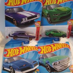 Hot Wheels Sports Die-cast Cars: Dodge Charger, Camero, Pontiac Fireball, Ford Mustang Toy Cars