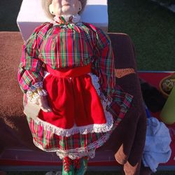 Vintage Mrs. Claus Porcilain Doll