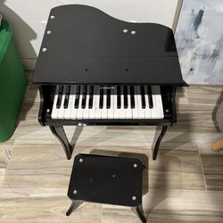 Kid piano