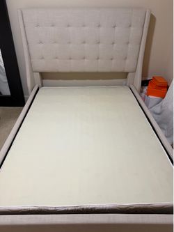 Queen Tufted Bed