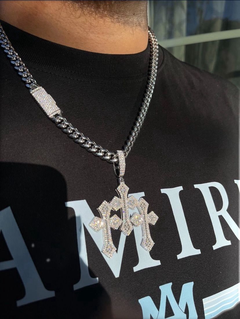 Moissanite Chain Set