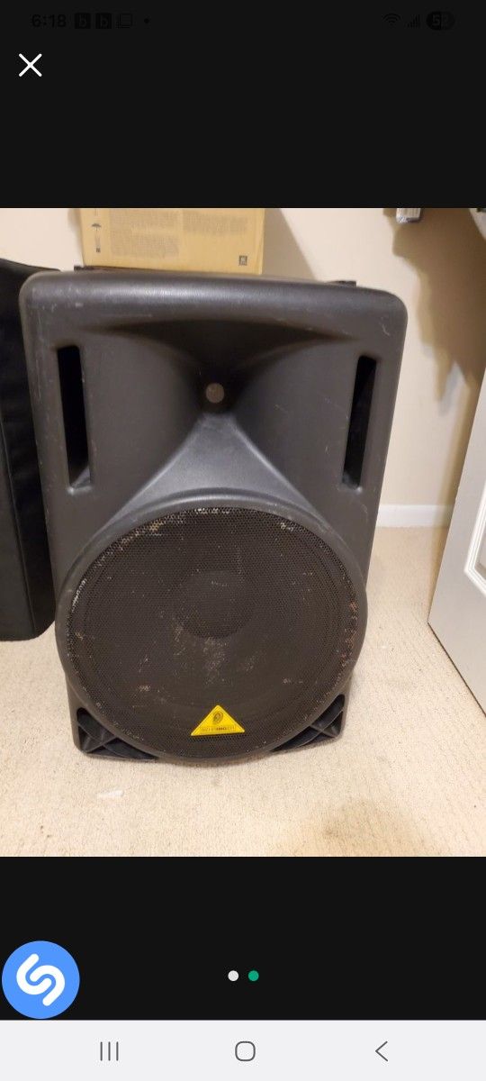 1 Behringer EUROLIVE B215A Active PA Speaker System