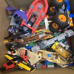 13.4lbs Of Lego Bulk With Minifigs