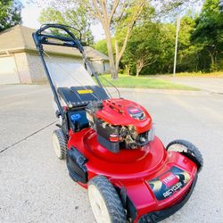 Toro Recycler 22” Self Propelled Lawn Mower 