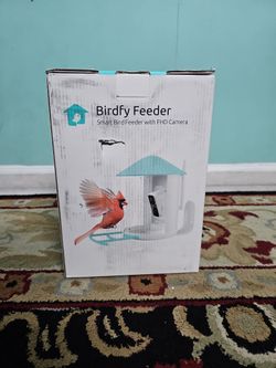 Bird Feeder With Camera