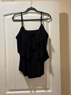 NWT BLACK TWO PIECE BATHING SUIT