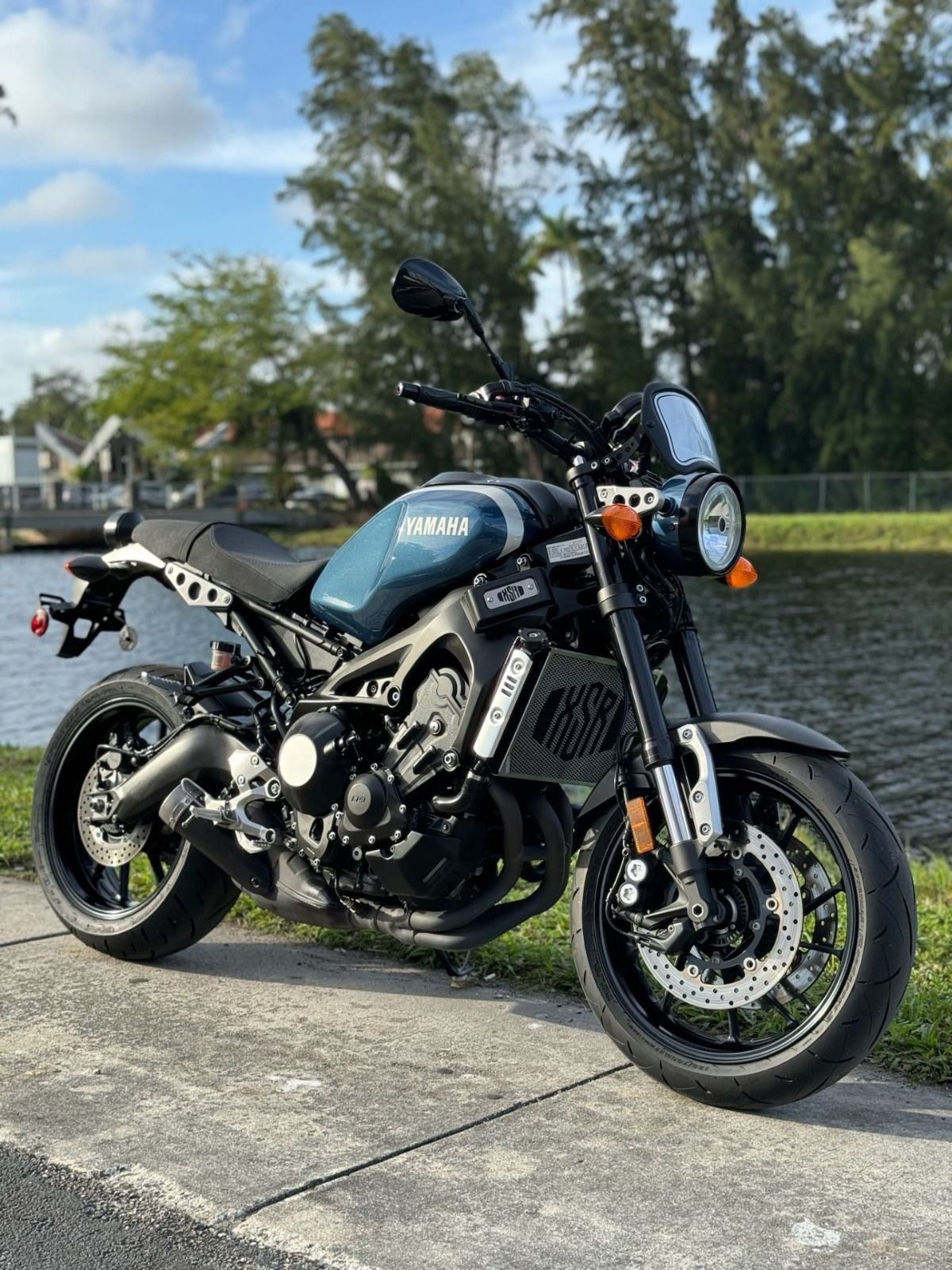 2017 YAMAHA XSR900