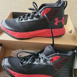 New Under Armor Basketball Shoes 4Y
