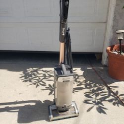 Shark Vacuum 
