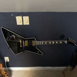 Gibson Explorer - Electric Guitar Replica
