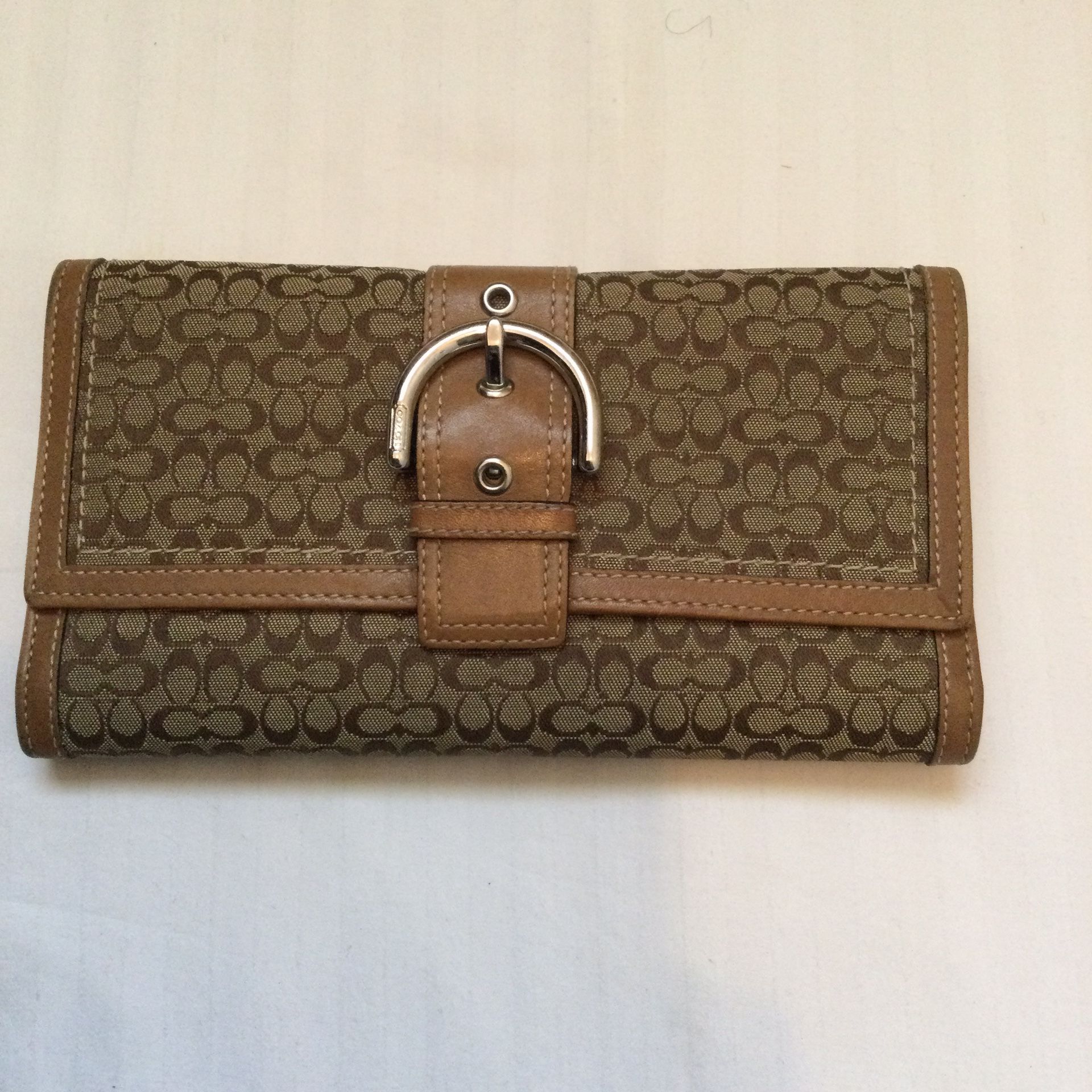 Coach Jacquard Small Signature C SoHo Buckle Trifold Wallet