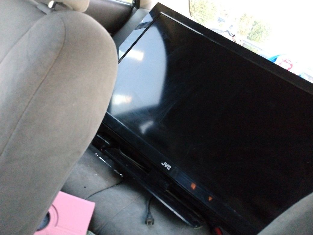 40-in JVC