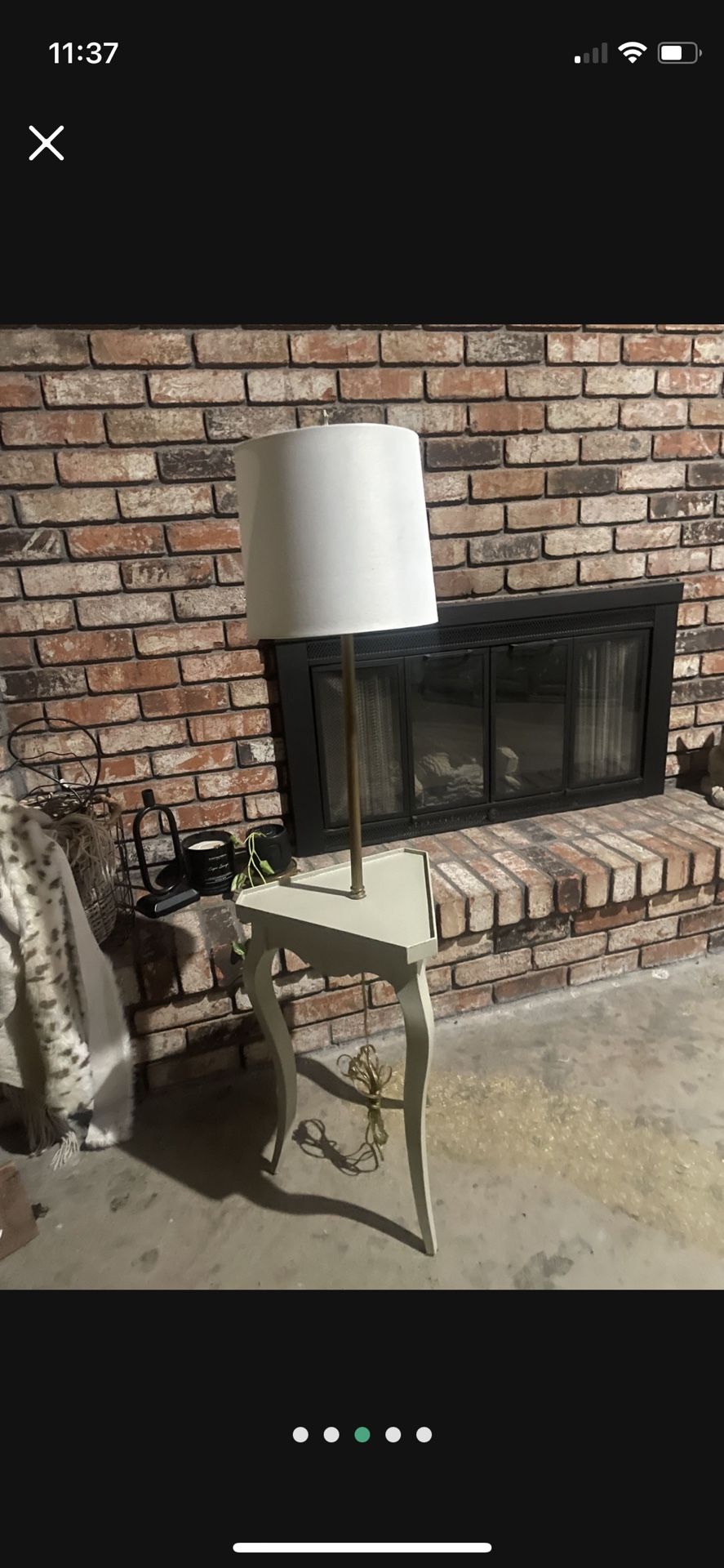 Antique End Table With Lamp