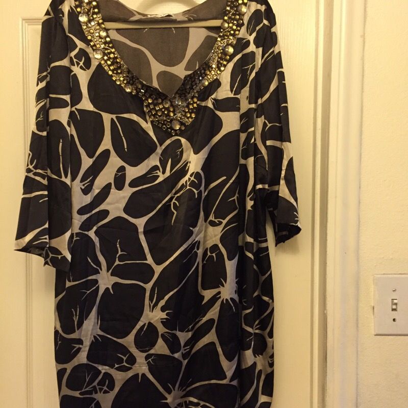 Beautiful .blouse /tunic .. Size 2x