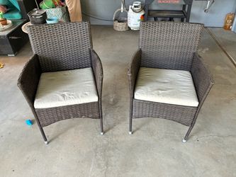 2 patio chairs