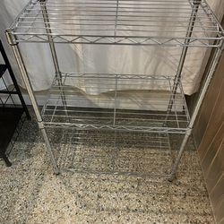 3 tier Storage Shelf unit 30”H x 23”W Soporte de almacenamiento con cesta y estantes