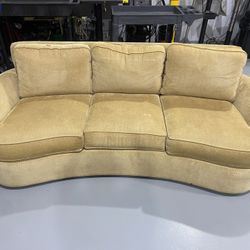 Contour Couch 