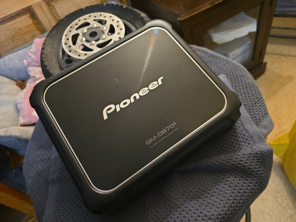 PIONEER Class D Mono Amplifier 
